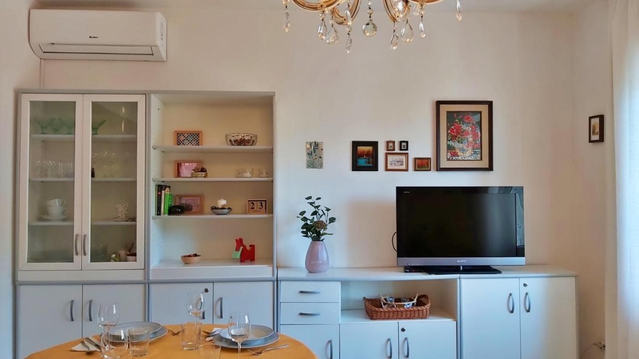 Apartment Juta Mimice Exteriér fotografie